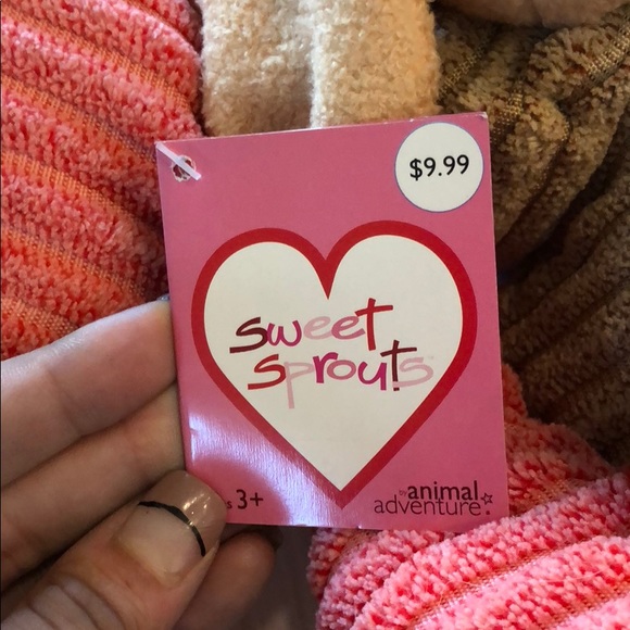 NWT VALENTINES DAY PLUSHIE BUNDLE - Picture 4 of 4